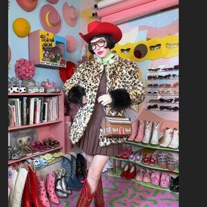 Sister Jane Malone Faux fur leopard coat with faux fur trim sz medium new W tags